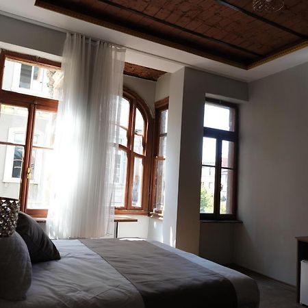 Adamantides Hotel Istanbul Bagian luar foto