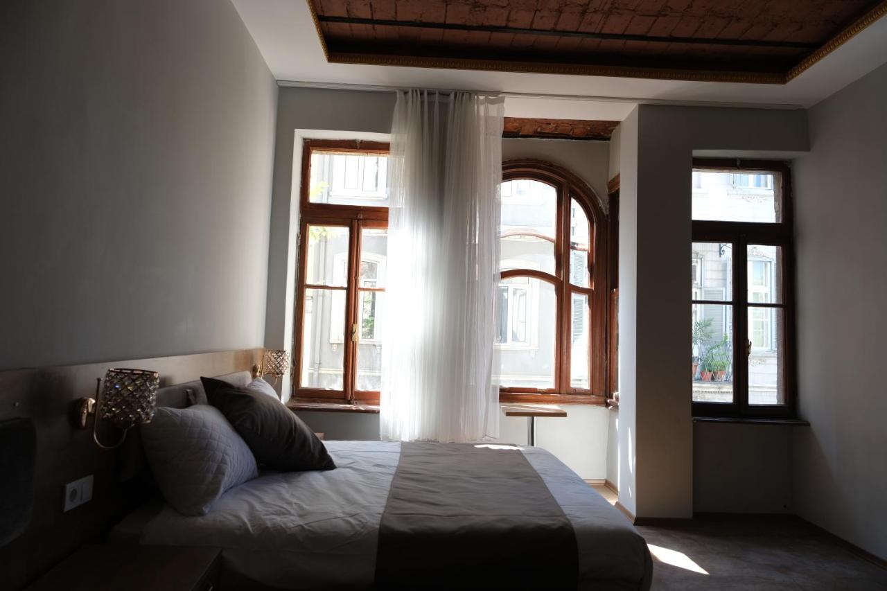 Adamantides Hotel Istanbul Bagian luar foto