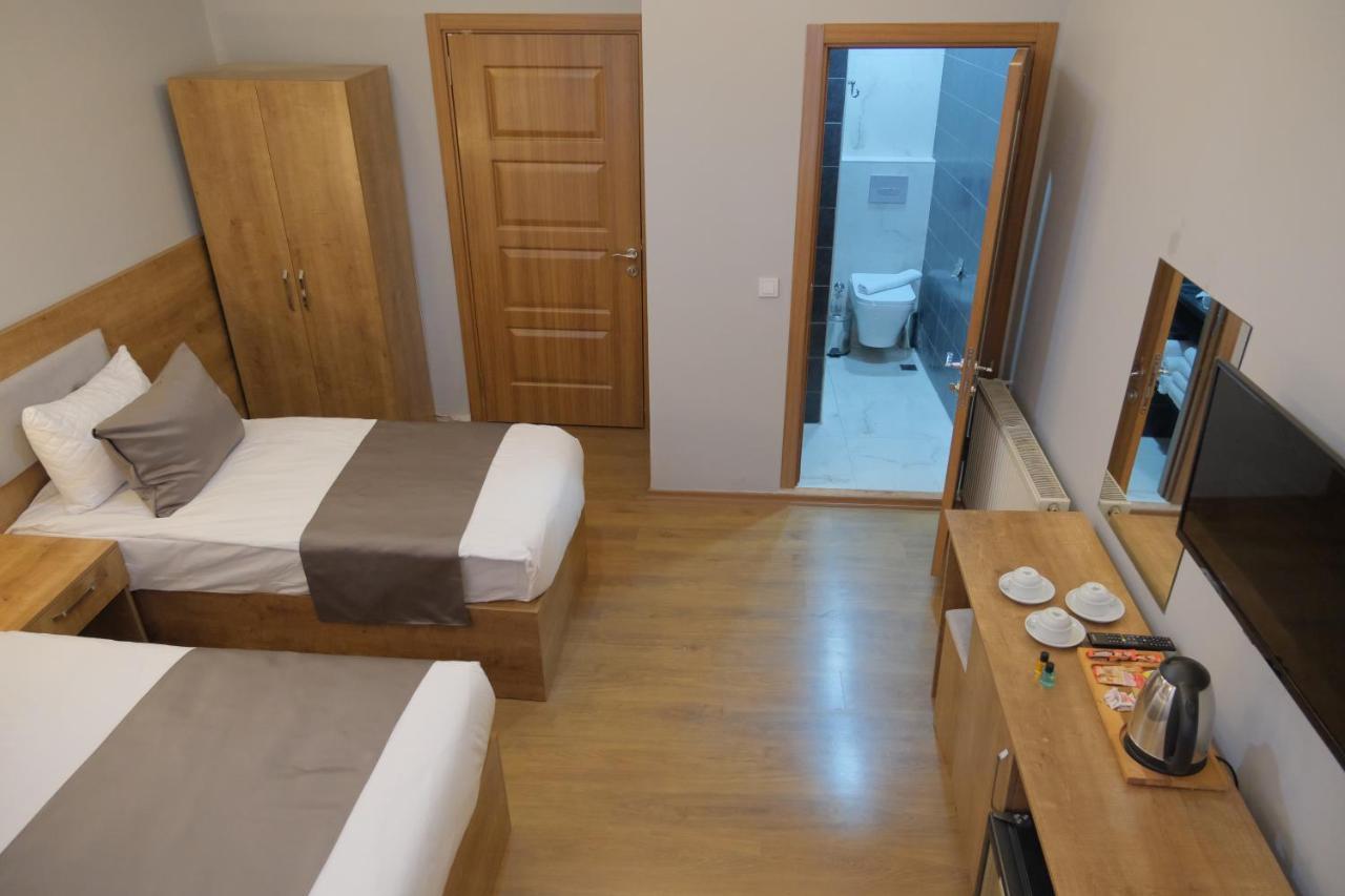 Adamantides Hotel Istanbul Bagian luar foto