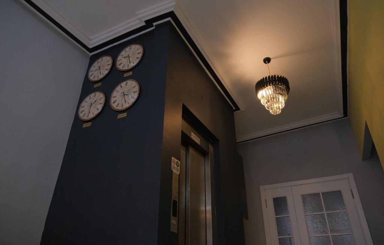 Adamantides Hotel Istanbul Bagian luar foto