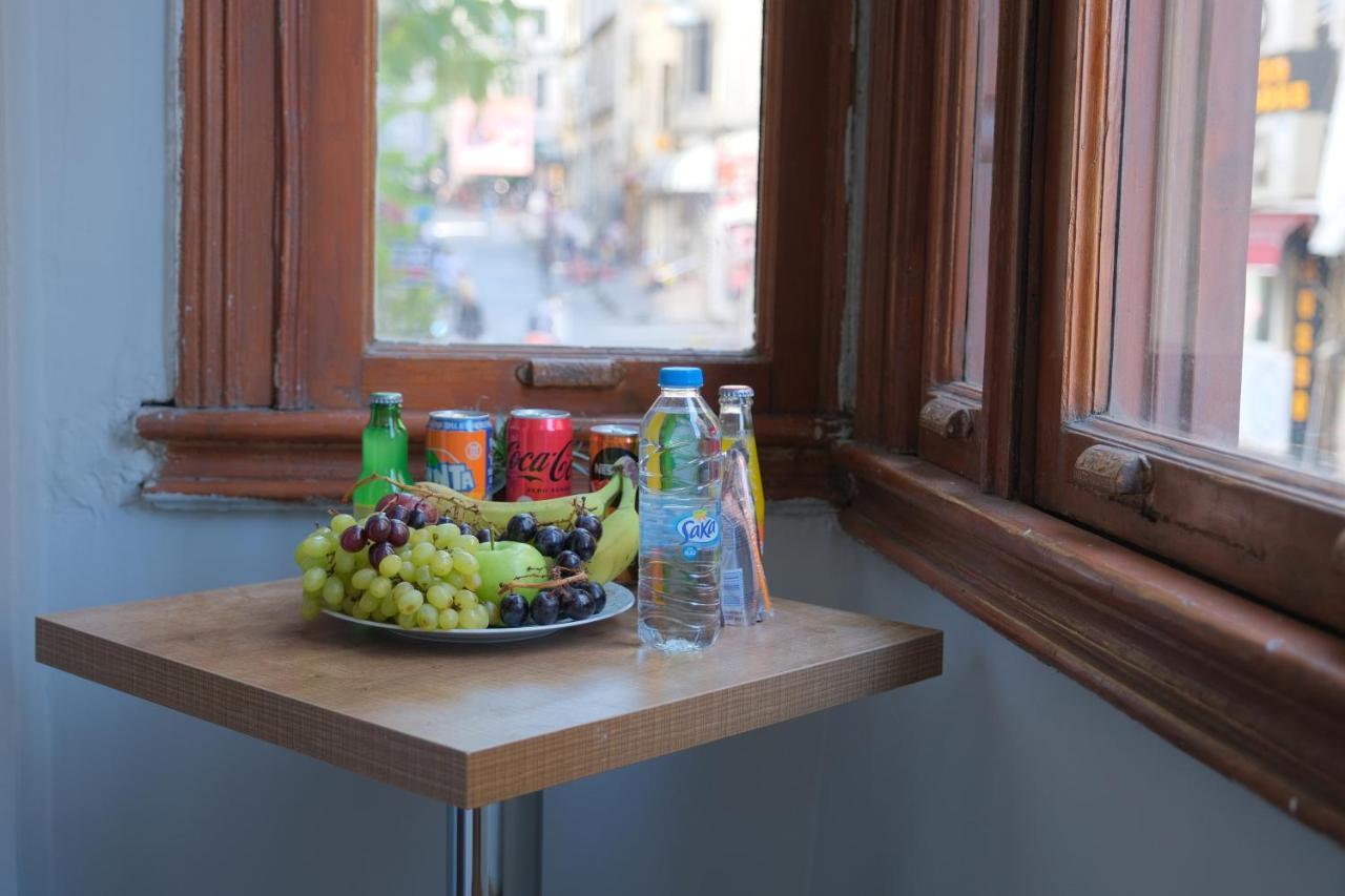 Adamantides Hotel Istanbul Bagian luar foto