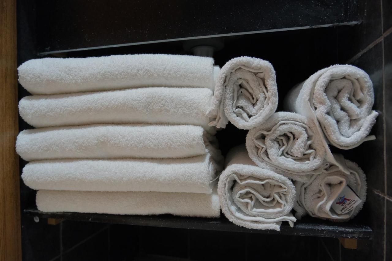 Adamantides Hotel Istanbul Bagian luar foto
