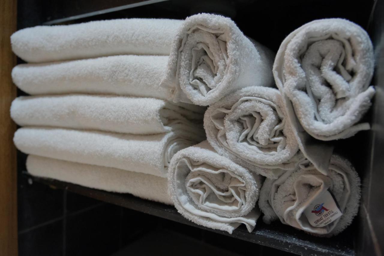Adamantides Hotel Istanbul Bagian luar foto